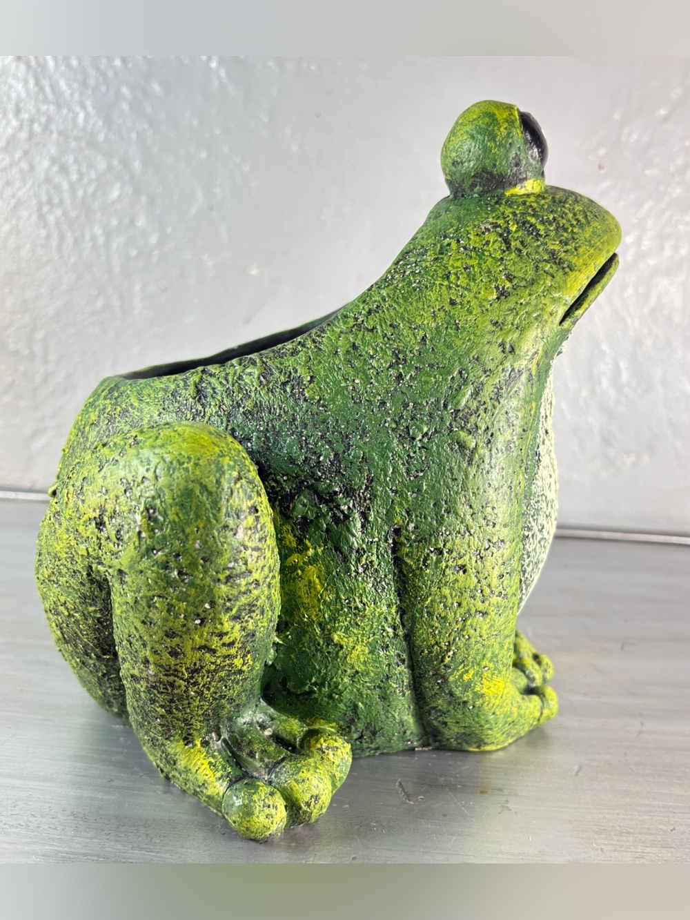 Big Booty RUDY Cement Frog Planter Medium Sized Heavy - Picture 2 of 14